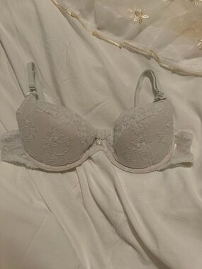Lace bra white